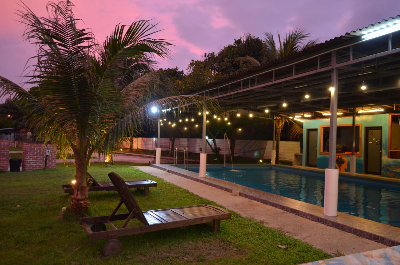 Sinar Eco Resort Kampong Bukit Panjang Eksteriør billede